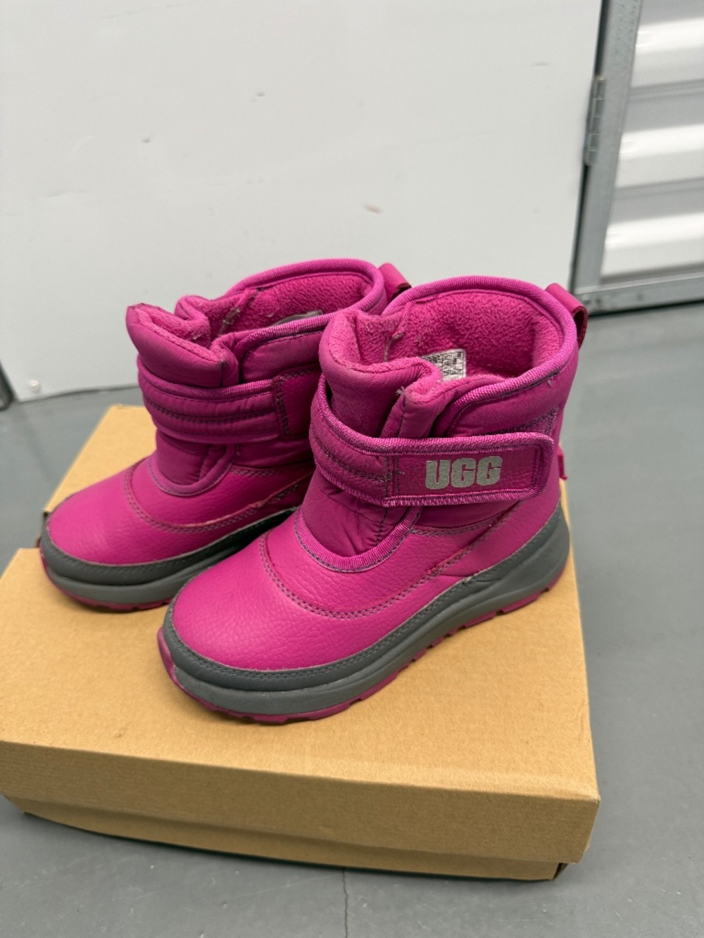 UGG Kids Pink Winter Snow Boots Size 11